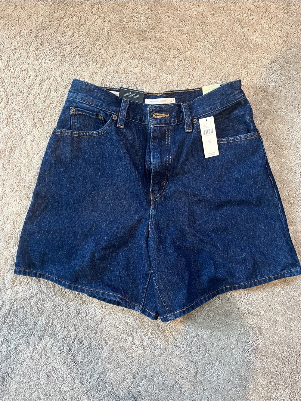 Levis High-Baggy Denim Shorts